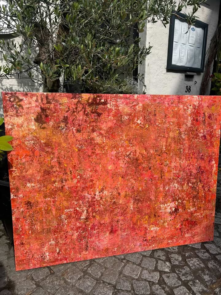 Damme in de kleur van de liefde