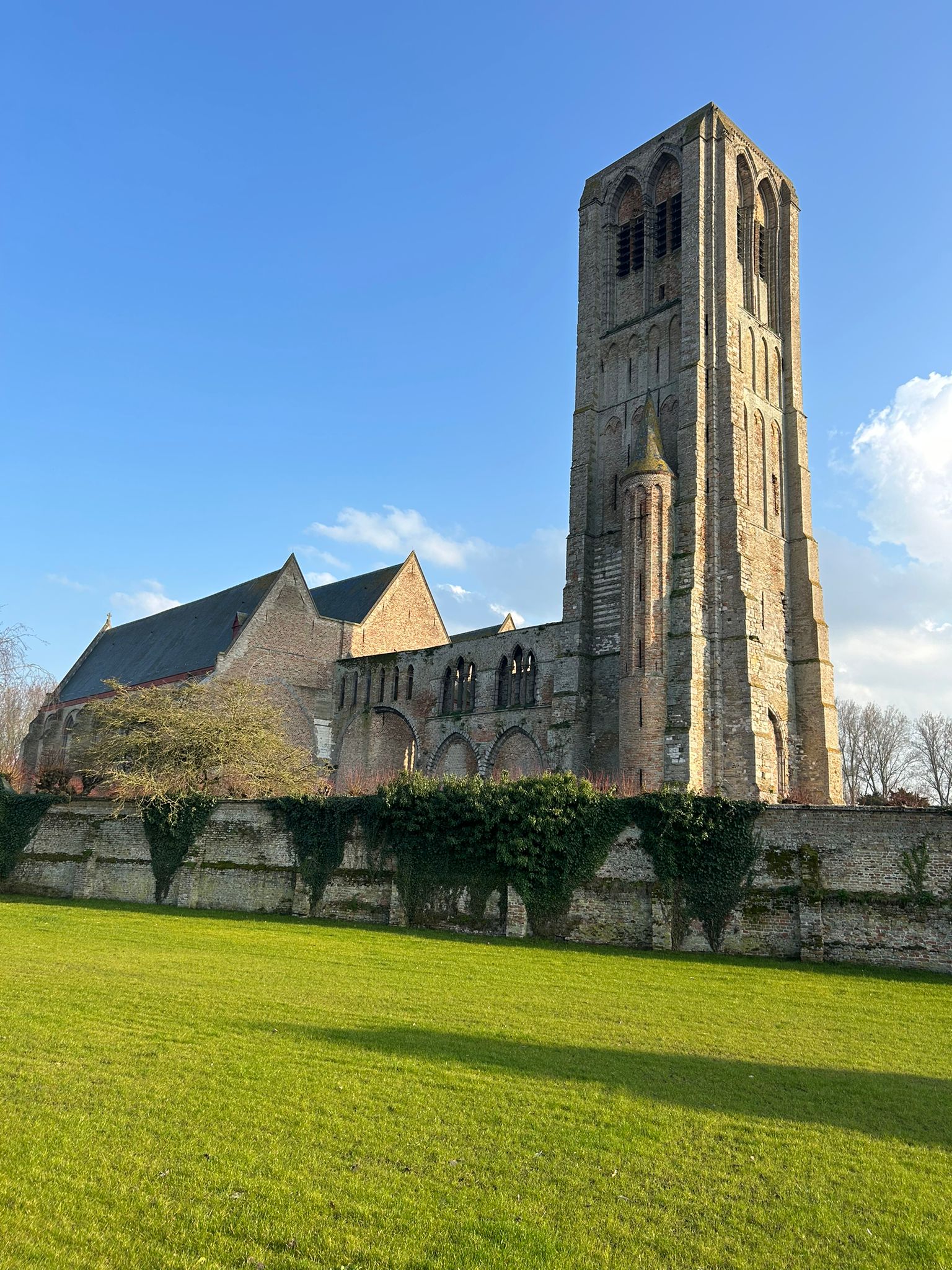 “O-L-V-Hemelvaartkerk Damme